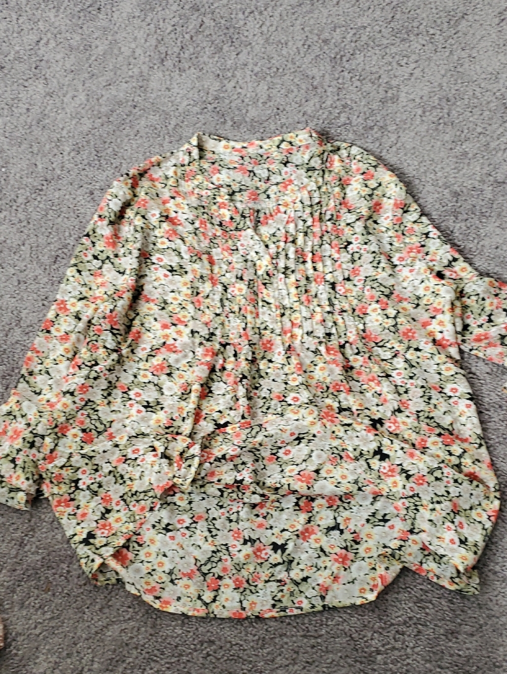 Floral Pintuck Blouse - Cream with Coral & Green